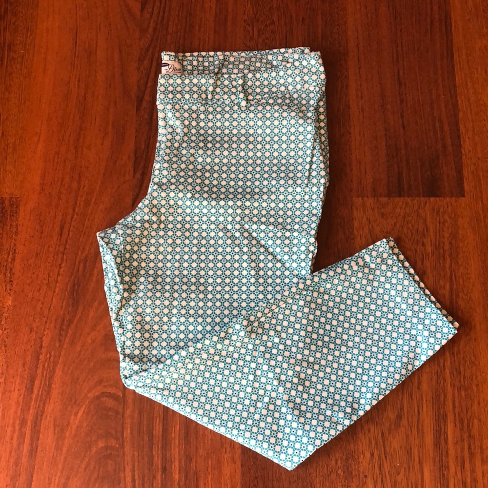 Cropped pant.